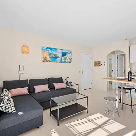 דירה Home2book Bright Sea View