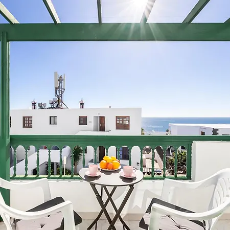 Apartment Home2book Bright Sea View *