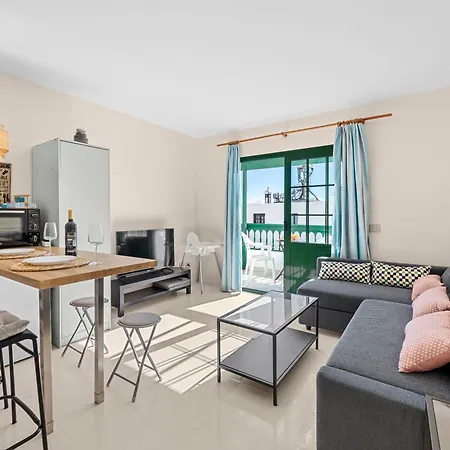Home2book Bright Sea View דירה *