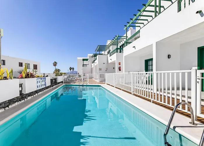 Home2book Bright Sea View *