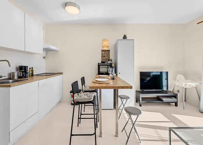 Home2book Bright Sea View *